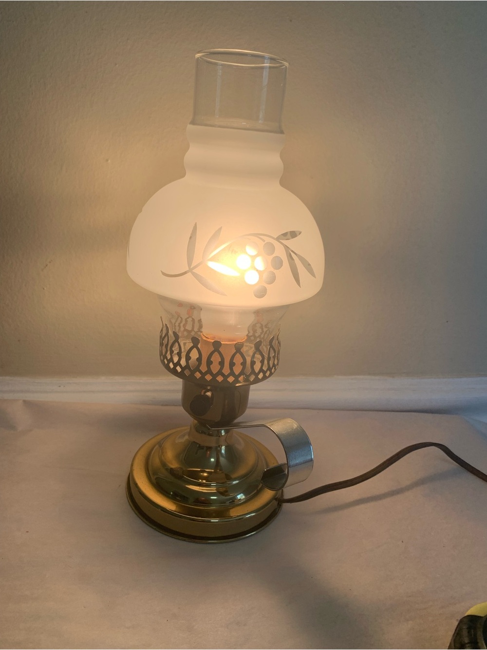 Vintage Electric Brass & Glass Hurricane Lamp Etched Grape Vine Shade table lamp